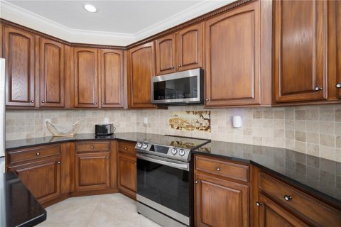 House in Odessa, Florida 5 bedrooms, 323.58 sq.m. № 2416563 - photo 13
