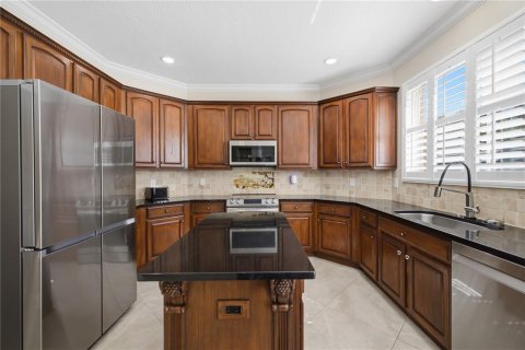 House in Odessa, Florida 5 bedrooms, 323.58 sq.m. № 2416563 - photo 12