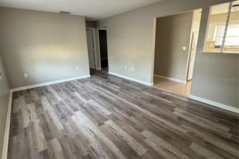 Apartment in Lakeland, Florida 2 bedrooms, 92.9 sq.m. № 2394146 - photo 2