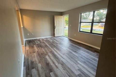 Apartment in Lakeland, Florida 2 bedrooms, 92.9 sq.m. № 2394146 - photo 3