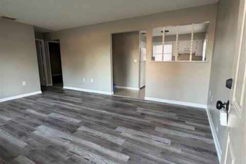Apartment in Lakeland, Florida 2 bedrooms, 92.9 sq.m. № 2394146 - photo 4
