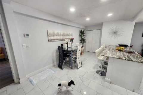 House in Riverview, Florida 4 bedrooms, 230.96 sq.m. № 2128010 - photo 10