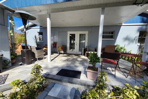 House in Riverview, Florida 4 bedrooms, 230.96 sq.m. № 2128010 - photo 6