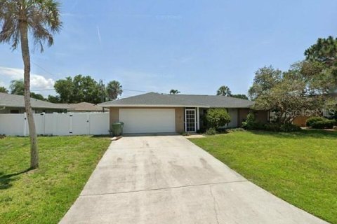 House in Sarasota, Florida 3 bedrooms, 141.3 sq.m. № 2207964