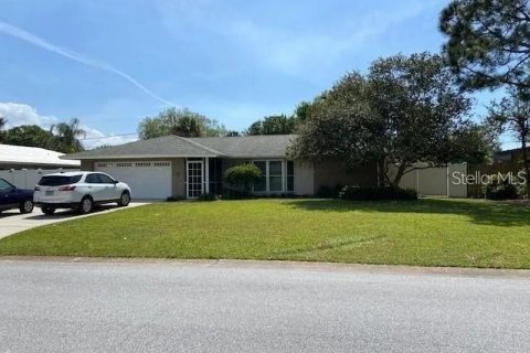House in Sarasota, Florida 3 bedrooms, 141.3 sq.m. № 2207964 - photo 4