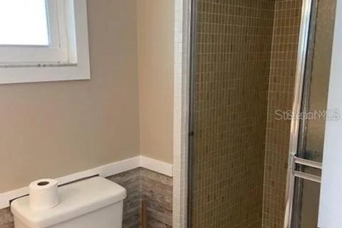House in Sarasota, Florida 3 bedrooms, 141.3 sq.m. № 2207964 - photo 13