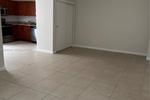 Apartment in Hollywood, Florida 1 bedroom, 2677.81 sq.m. № 2068651 - photo 8