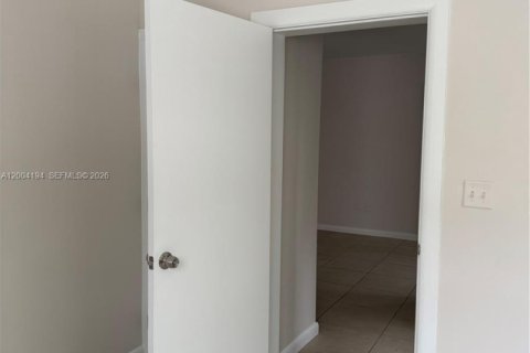 Apartment in Hollywood, Florida 1 bedroom, 2677.81 sq.m. № 2068651 - photo 29