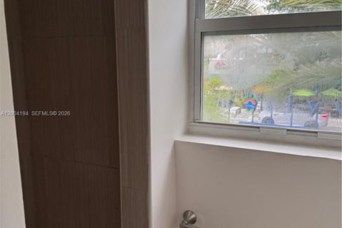 Apartment in Hollywood, Florida 1 bedroom, 2677.81 sq.m. № 2068651 - photo 24