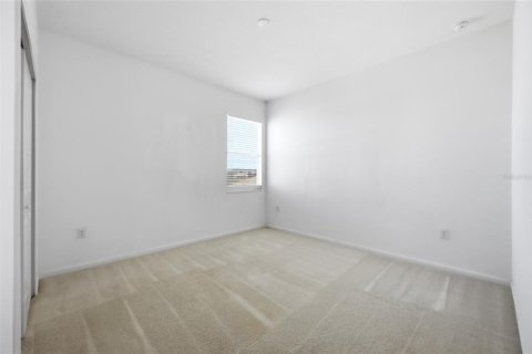 House in Orlando, Florida 4 bedrooms, 221.01 sq.m. № 2225902 - photo 27