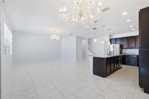 House in Orlando, Florida 4 bedrooms, 221.01 sq.m. № 2225902 - photo 11
