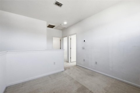 House in Orlando, Florida 4 bedrooms, 221.01 sq.m. № 2225902 - photo 20