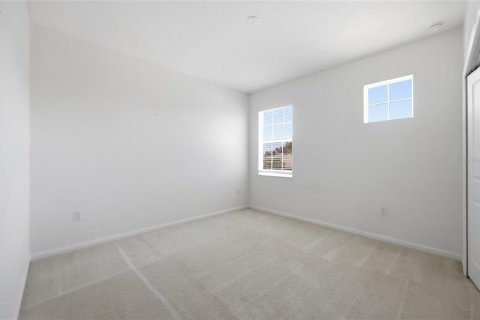 House in Orlando, Florida 4 bedrooms, 221.01 sq.m. № 2225902 - photo 28