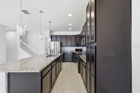 House in Orlando, Florida 4 bedrooms, 221.01 sq.m. № 2225902 - photo 10
