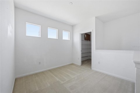 House in Orlando, Florida 4 bedrooms, 221.01 sq.m. № 2225902 - photo 19