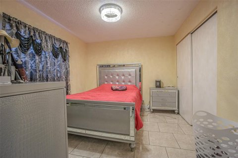 Casa en venta en Tampa, Florida, 4 dormitorios, 122.26 m2 № 1851422 - foto 8