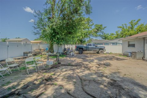 Casa en venta en Tampa, Florida, 4 dormitorios, 122.26 m2 № 1851422 - foto 23