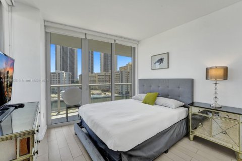 Copropriété à louer à Hallandale Beach, Floride: 4 chambres, 146.51 m2 № 1934608 - photo 9