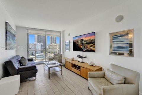 Copropriété à louer à Hallandale Beach, Floride: 4 chambres, 146.51 m2 № 1934608 - photo 4