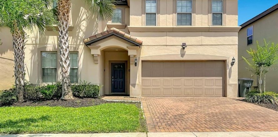 Casa en Kissimmee, Florida 9 dormitorios, 407.93 m2 № 2203035