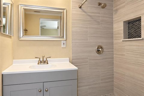 Villa ou maison à vendre à Holiday, Floride: 3 chambres, 91.79 m2 № 2405487 - photo 8