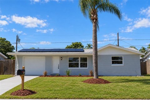 Villa ou maison à Holiday, Floride 3 chambres, 91.79 m2 № 2405487
