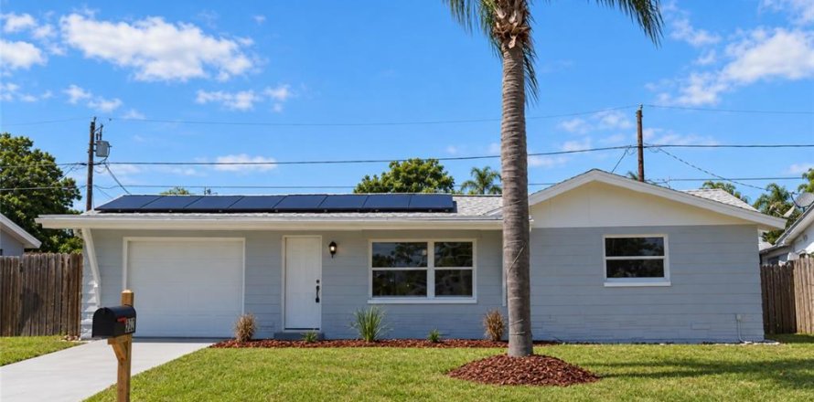 Villa ou maison à Holiday, Floride 3 chambres, 91.79 m2 № 2405487