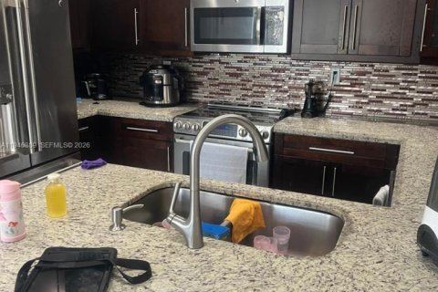 Купить таунхаус в Мирамар, Флорида 2 спальни, 111.95м2, № 2002623 - фото 6