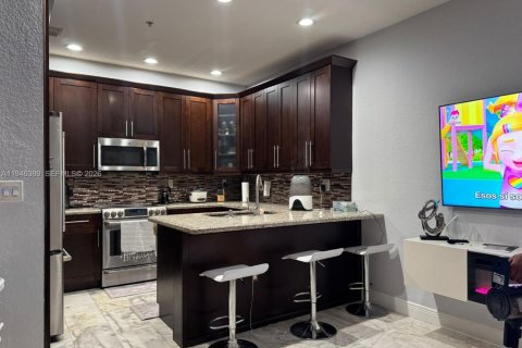 Таунхаус в Мирамар, Флорида 2 спальни, 111.95м2 № 2002623