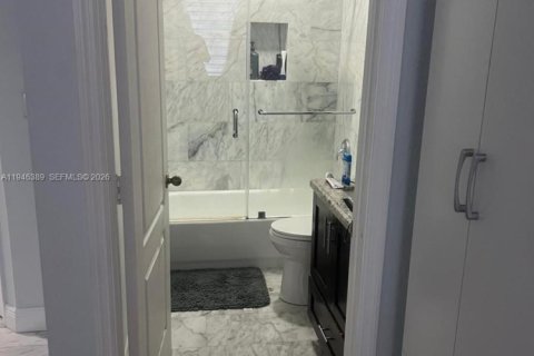 Купить таунхаус в Мирамар, Флорида 2 спальни, 111.95м2, № 2002623 - фото 15