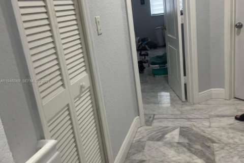 Купить таунхаус в Мирамар, Флорида 2 спальни, 111.95м2, № 2002623 - фото 14