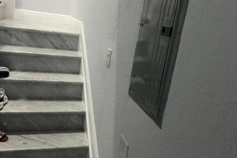 Купить таунхаус в Мирамар, Флорида 2 спальни, 111.95м2, № 2002623 - фото 12