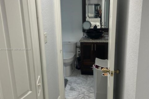 Купить таунхаус в Мирамар, Флорида 2 спальни, 111.95м2, № 2002623 - фото 26