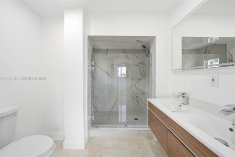 House in Miami Gardens, Florida 4 bedrooms, 173.82 sq.m. № 2062501 - photo 16