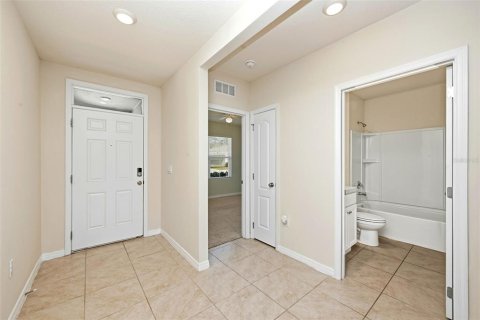 Villa ou maison à vendre à Tavares, Floride: 3 chambres, 157.66 m2 № 2142292 - photo 4