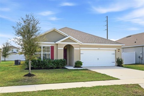Villa ou maison à vendre à Tavares, Floride: 3 chambres, 157.66 m2 № 2142292 - photo 2