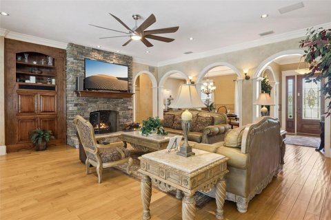 Villa ou maison à vendre à Eustis, Floride: 4 chambres, 355.35 m2 № 2198648 - photo 8