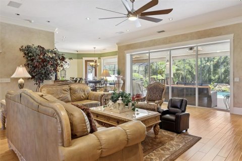 Villa ou maison à vendre à Eustis, Floride: 4 chambres, 355.35 m2 № 2198648 - photo 10