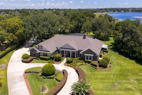 Villa ou maison à vendre à Eustis, Floride: 4 chambres, 355.35 m2 № 2198648 - photo 2