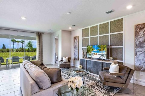 House in Lakewood Ranch, Florida 4 bedrooms, 189.99 sq.m. № 1883652 - photo 12