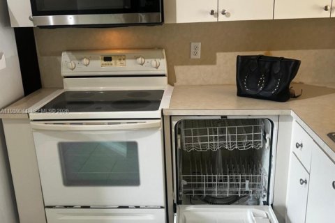 Adosado en alquiler en Homestead, Florida, 2 dormitorios, 76.37 m2 № 2011629 - foto 4