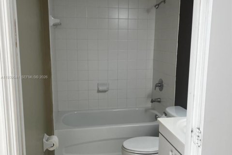 Adosado en alquiler en Homestead, Florida, 2 dormitorios, 76.37 m2 № 2011629 - foto 7