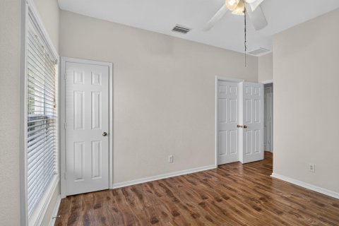 Casa en venta en Lehigh Acres, Florida, 5 dormitorios, 302.49 m2 № 2384887 - foto 16
