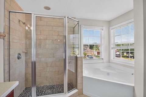 Casa en venta en Lehigh Acres, Florida, 5 dormitorios, 302.49 m2 № 2384887 - foto 24