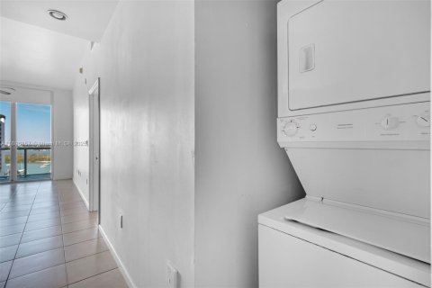 Condominio en venta en North Bay Village, Florida, 1 dormitorio, 78.04 m2 № 1450744 - foto 27