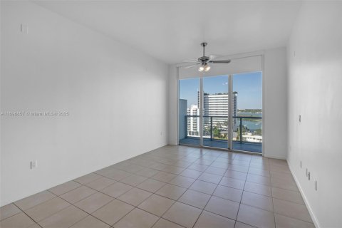 Condominio en venta en North Bay Village, Florida, 1 dormitorio, 78.04 m2 № 1450744 - foto 4