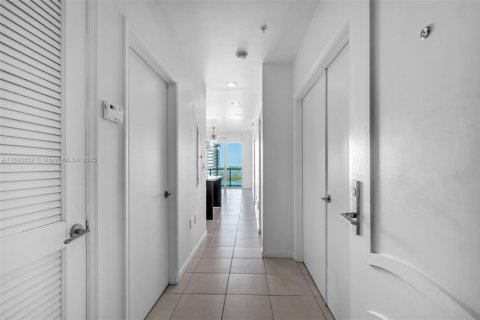 Condominio en venta en North Bay Village, Florida, 1 dormitorio, 78.04 m2 № 1450744 - foto 22