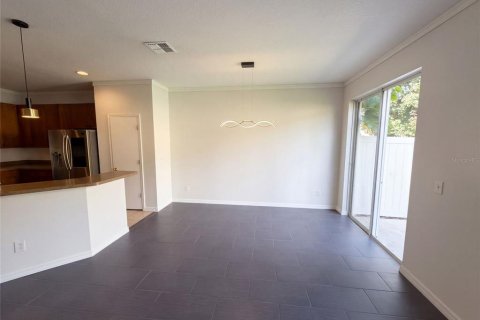 Touwnhouse à vendre à Oviedo, Floride: 3 chambres, 156.91 m2 № 2391337 - photo 27