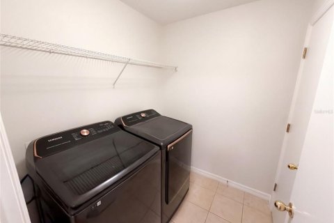 Touwnhouse à vendre à Oviedo, Floride: 3 chambres, 156.91 m2 № 2391337 - photo 25