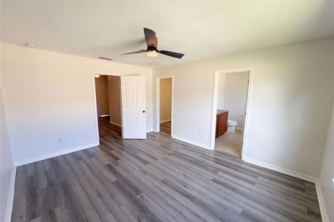 Touwnhouse à vendre à Oviedo, Floride: 3 chambres, 156.91 m2 № 2391337 - photo 4